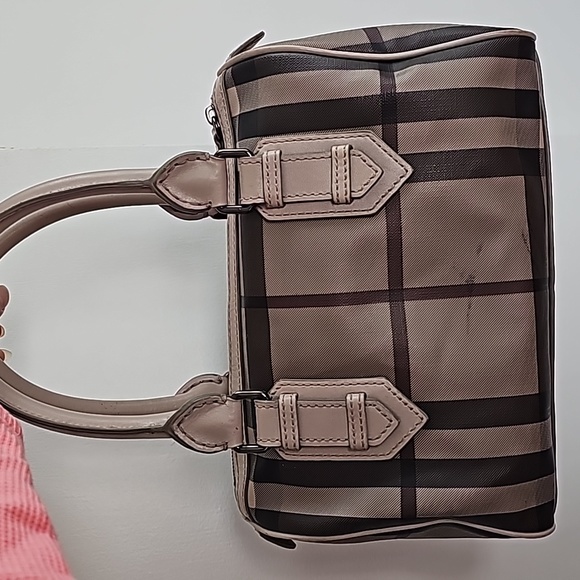 Authentic Burberry Chester Boston Bag - Picture 6 of 17